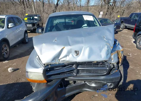 2002 Dodge Dakota из США, поврежденный, VIN 1B7GG16X82S683108